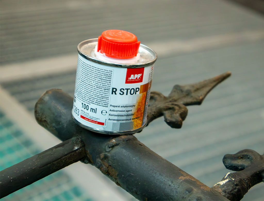 Zestaw antykorozyjny APP na rdzę R-STOP i GRUND Epoxy Spray | 100ml + 500ml ciemnoszary
