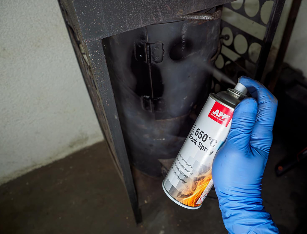 APP L 650°C Black Spray - Lakier żaroodporny | czarny | 400ml | 