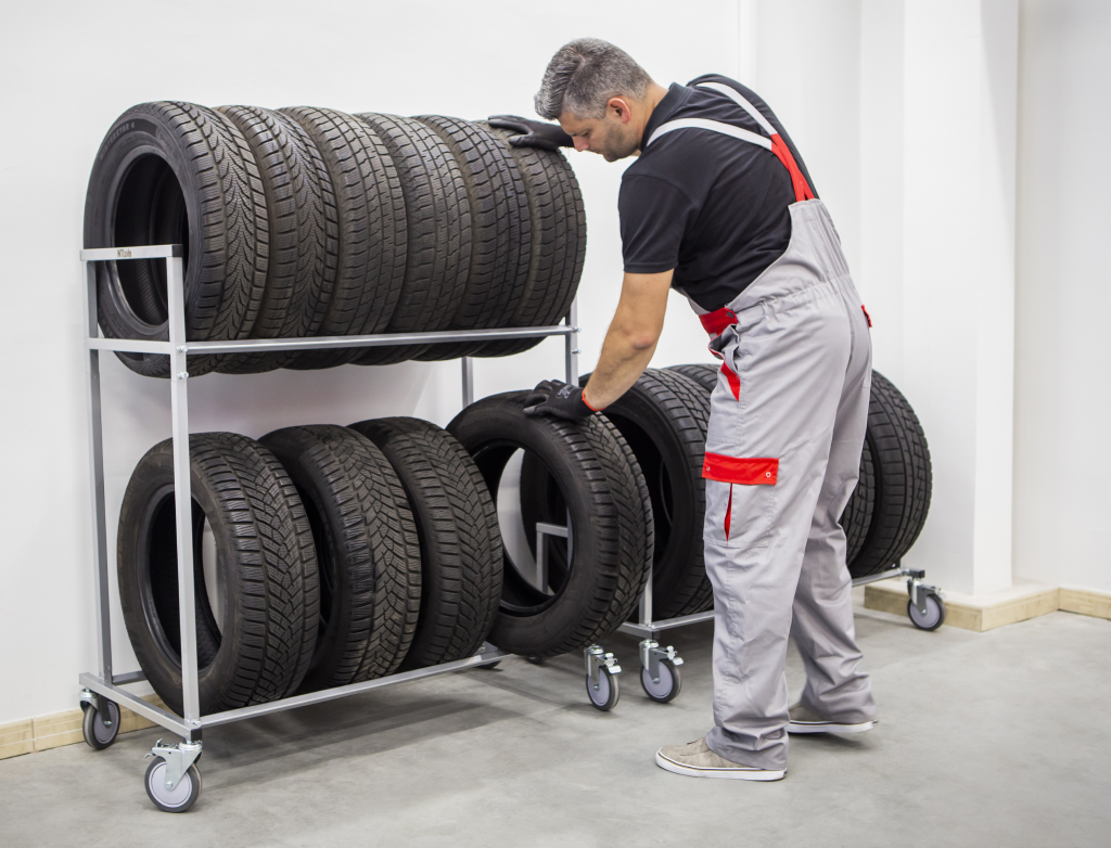 NTools Tire Stand Normal - Mobilny stojak do składowania opon | 1180 x 560 x 1200mm | 15,5 kg | max. 140 kg 
