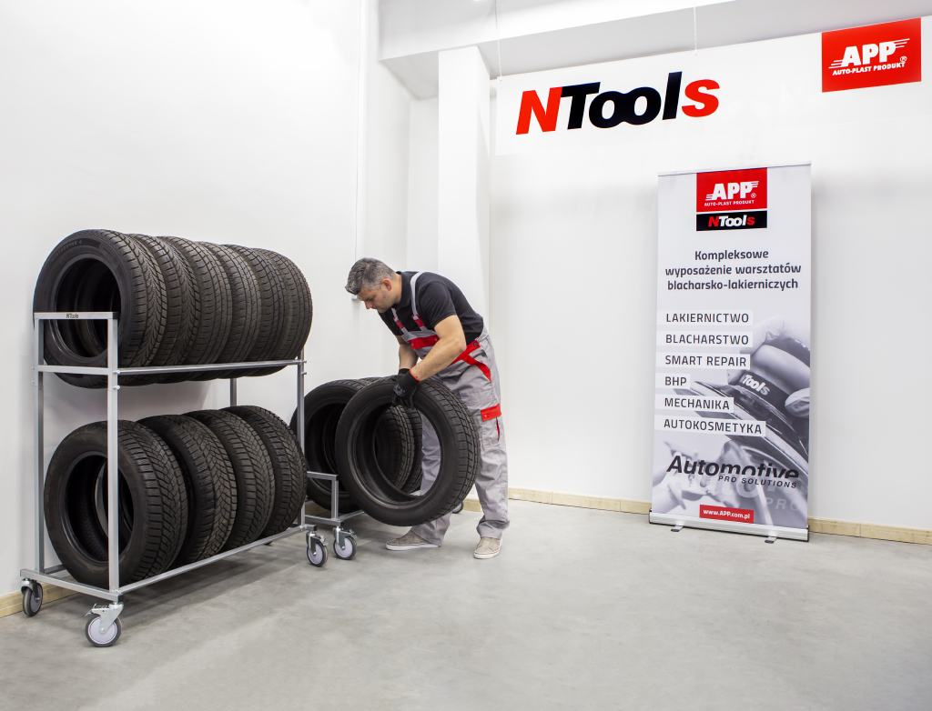 NTools Tire Stand Normal - Mobilny stojak do składowania opon | 1180 x 560 x 1200mm | 15,5 kg | max. 140 kg 