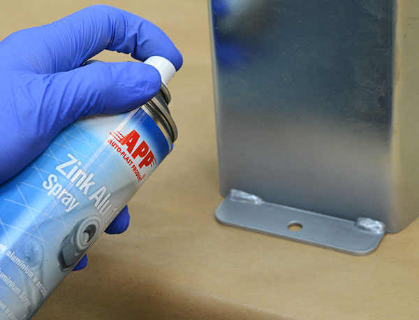 APP Zink Alu 19 Spray - Preparat cynkowo-aluminiowy do profesjonalnej ochrony antykorozyjnej | Srebrny | 400ml