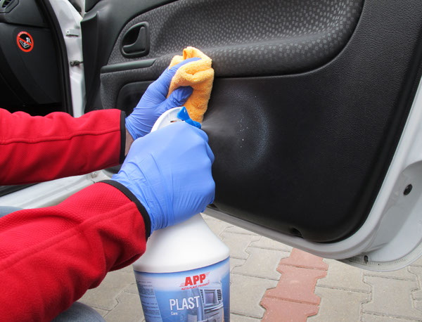 APP PLAST Care - Preparat silikonowy do pielęgnacji i konserwacji wewnętrznych tworzyw sztucznych | 1,0 L