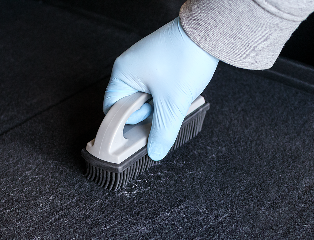 APP Rubber Brush | Szczotka do zbierania sierści zwierząt.