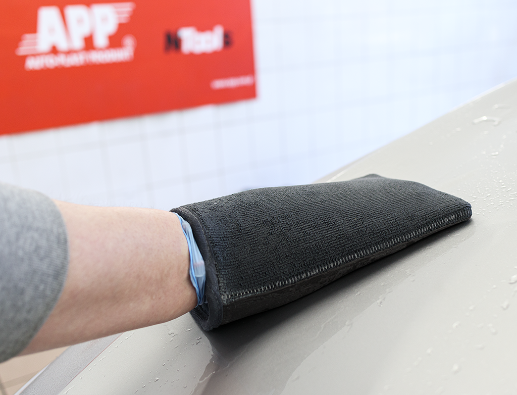 Rękawica do dekontaminacji karoserii APP Clay Mitt | Mikrofibra
